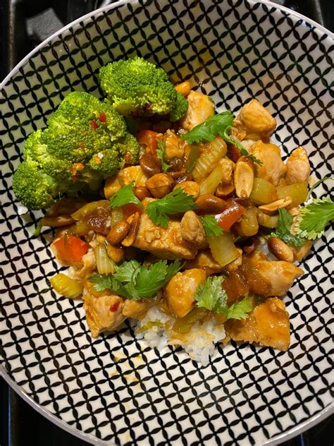 spicy-chicken-stir-fry-with-celery-and-peanuts-vanilla image