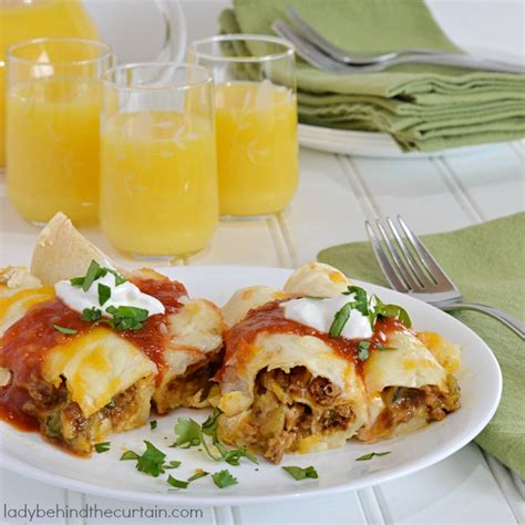 chorizo-breakfast-enchiladas-easy-breakfast-brunch image
