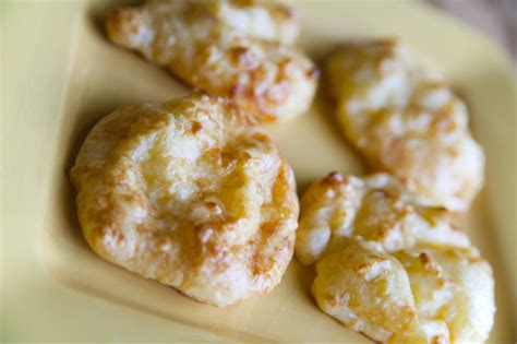 brazilian-cheese-rolls-pao-de-queijo-free-coconut image