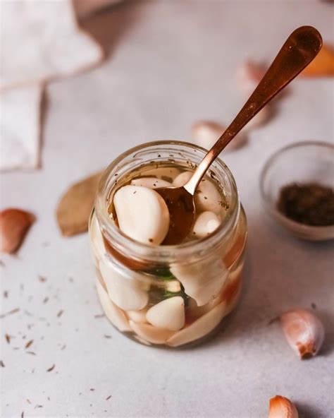 how-to-make-the-best-french-pickled-garlic-food image