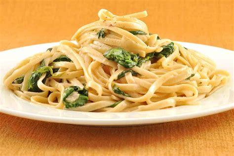 linguine-with-spinach-and-mascarpone-cream image