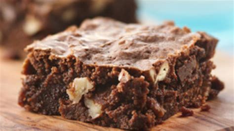 chocolate-chunk-pecan-brownies-recipe-pillsburycom image