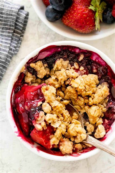 mixed-berry-crisp-recipe-the-recipe-critic image