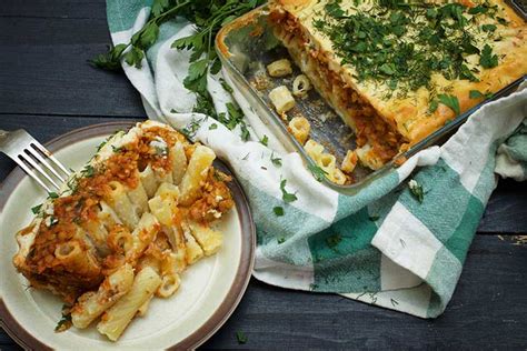 greek-pasta-casserole-vegan-pastitsio-gourmandelle image