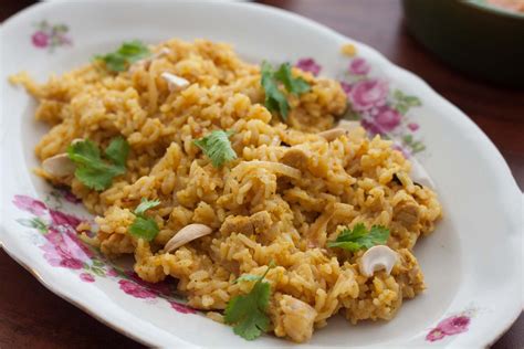 kashmiri-style-chicken-pulao-recipe-by-archanas-kitchen image