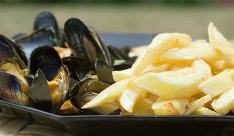 saganaki-mussels-recipe-tastycrazecom image
