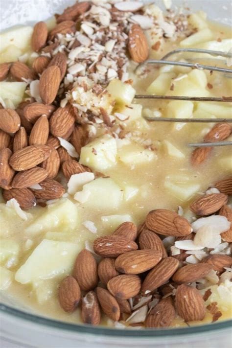 the-best-almond-apple-pie-recipe-bake-me-some-sugar image