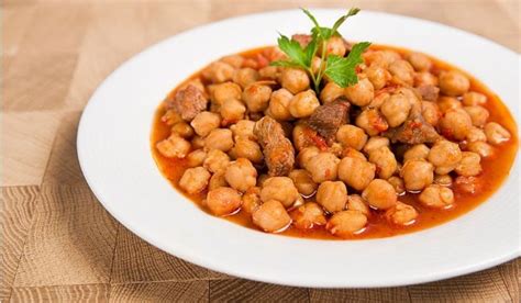 chickpea-stew-turkish-foodie image