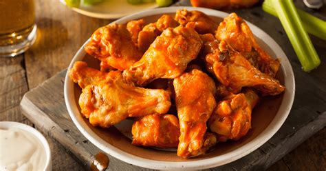 franks-redhot-buffalo-wings-insanely-good image