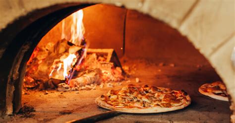 14-places-in-the-world-to-have-the-best-pizza-travel-for image