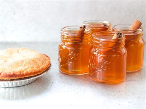 best-apple-pie-bourbon-how-to-infuse-bourbon-with image