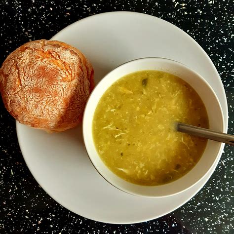healthy-leek-and-courgette-soup-markies-kitchen image