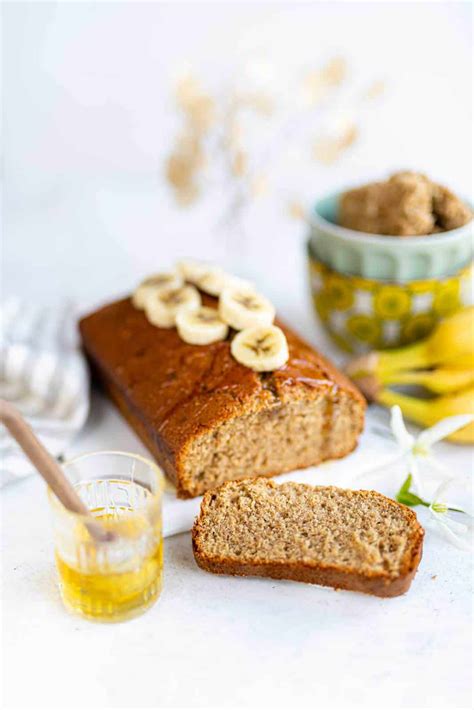 super-easy-banana-loaf-supergolden-bakes image