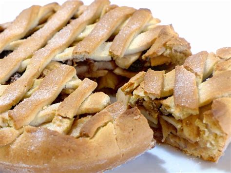 scrumptious-lenten-apple-pie-recipe-greek-milopita image