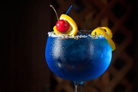 the-easiest-blue-margarita-recipe-with-blue-curacao image