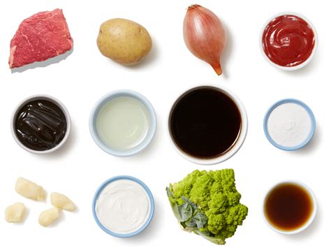 seared-steaks-crispy-shallot-with-mashed-potatoes-savory image