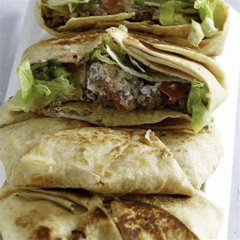 how-to-make-a-taco-bell-crunchwrap-at-home image