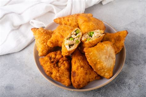 chicken-samosa-recipe-cookistcom image