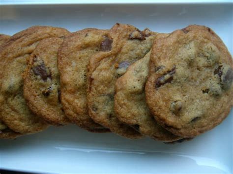 23-terrific-types-of-chocolate-chip-cookies-food image