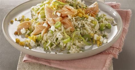 rice-with-vegetables-and-smoked-salmon-eat image