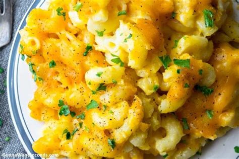 pioneer-woman-mac-and-cheese-gonna-want-seconds image