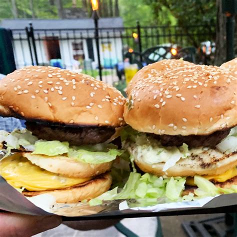 bobs-big-boy-burgers-and-secret-sauce-the image