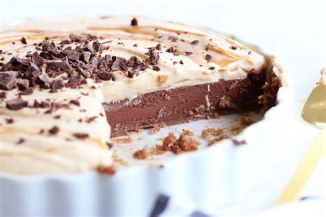 20-min-chocolate-peanut-butter-pie-the-toasted-pine image
