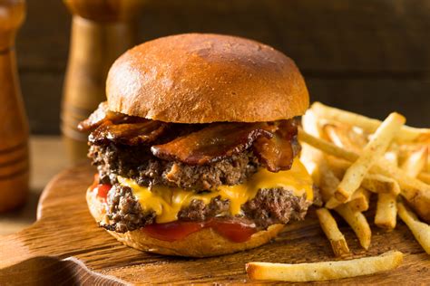 basic-techniques-what-the-smashed-burger-is-and-how-to image