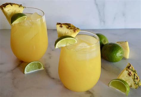 pineapple-margarita-recipe-this-delicious-house image