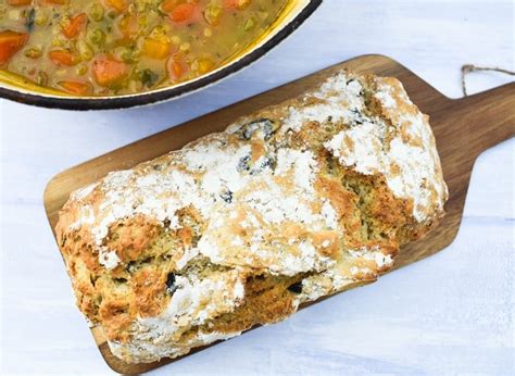 no-knead-black-olive-beer-bread-no-yeast-tinned-tomatoes image
