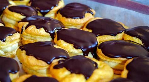 low-carb-chocolate-eclairs-recipe-flavorite image