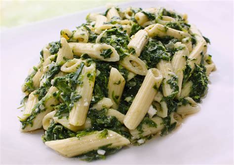penne-pasta-with-spinach-feta-zinas-salads-inc image