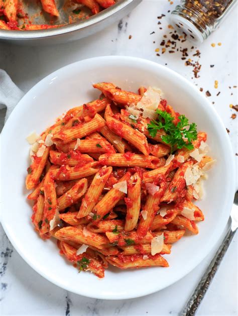 spicy-arrabbiata-pasta-cookin-with-mima image