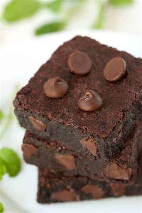 gluten-free-mint-chocolate-chip-brownies-my-baking image