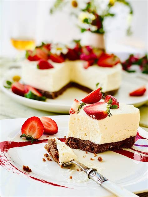no-bake-strawberry-cheesecake-recipe-ramonas image
