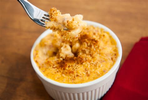 mac-and-cheese-with-breadcrumb-topping-martins image