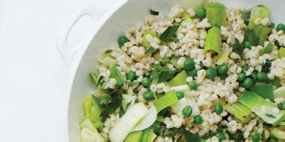 barley-with-sauteed-leeks-peas-and-parsley image