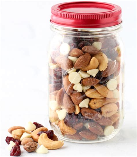 cranberry-trail-mix-recipe-easy-and-tasty-snack image