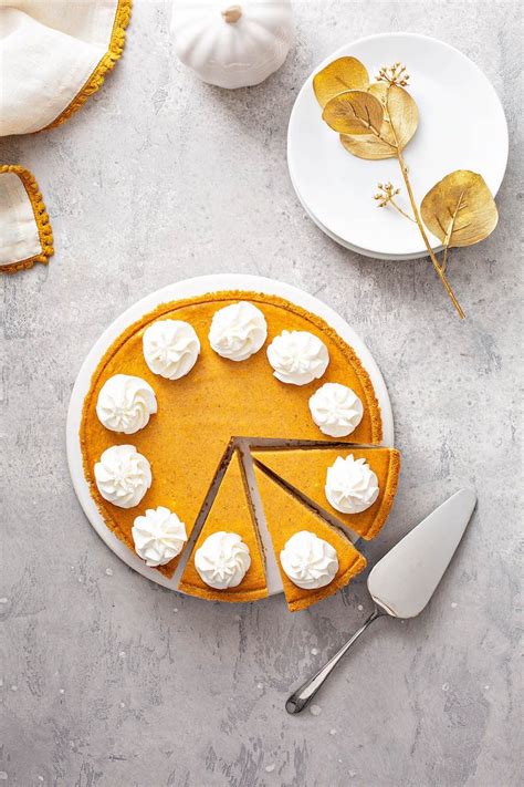 easy-pumpkin-pie-cheesecake-the-novice-chef image