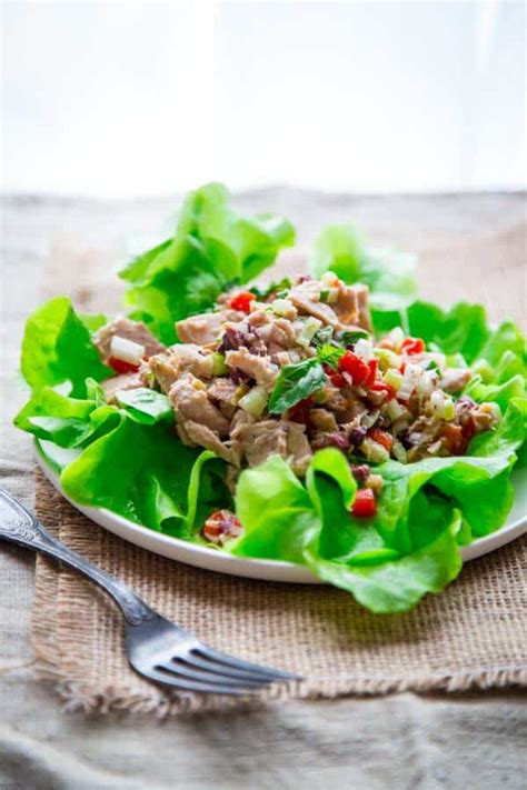mediterranean-tuna-salad-healthy-seasonal image