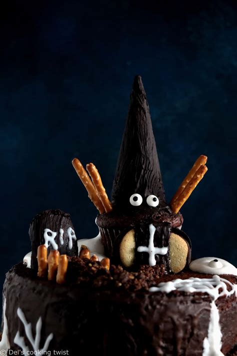 haunted-house-halloween-cake-dels-cooking-twist image