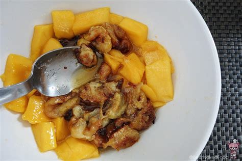 banana-mango-crumble-ps-caf-bear-naked-food image
