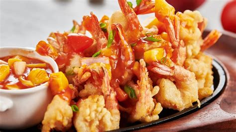 sweet-and-sour-prawns-recipe-unilever-food-solutions image