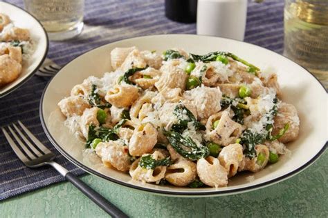 whole-grain-pasta-peas-with-ricotta-cheese-mint image