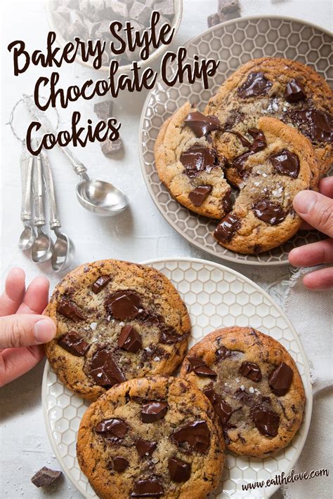 bakery-style-chocolate-chip-cookies-eat-the-love image