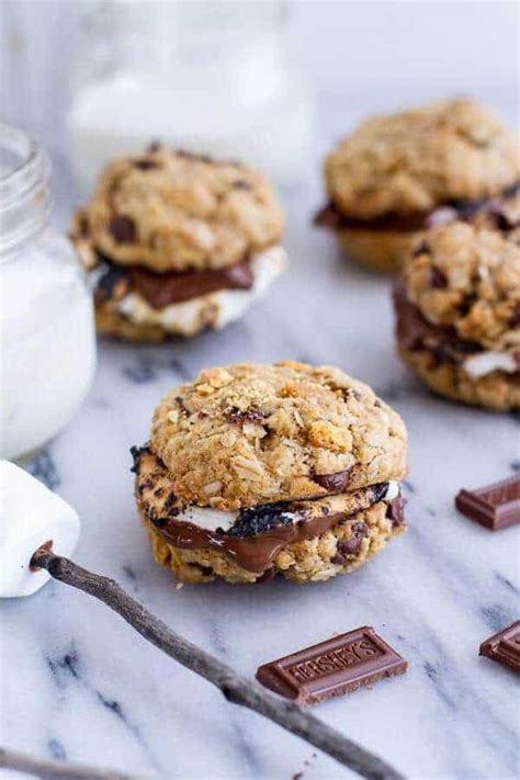 oatmeal-chocolate-chip-graham-cracker-cookie image