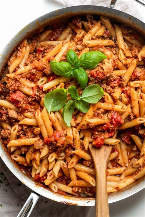 pasta-bolognese-feelgoodfoodie image
