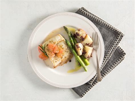 halibut-with-grapefruit-and-rosemary image