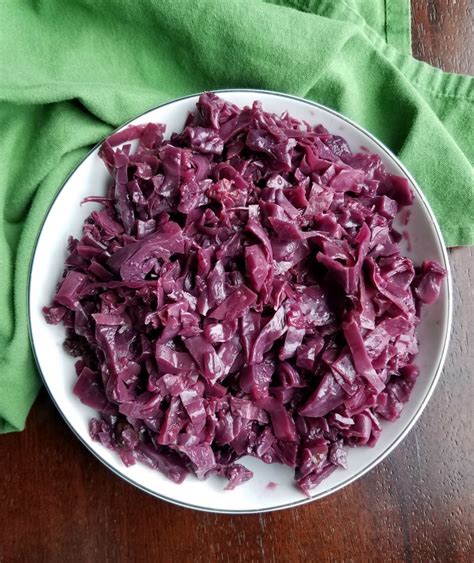 german-style-red-cabbage-with-apples-cooking-with-carlee image
