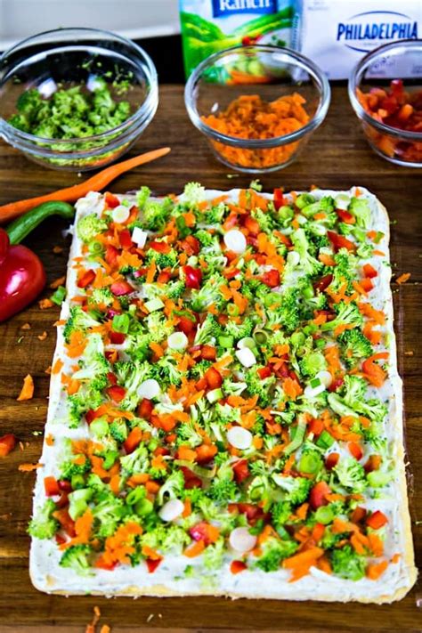 crescent-roll-veggie-pizza-life-love-and-good-food image